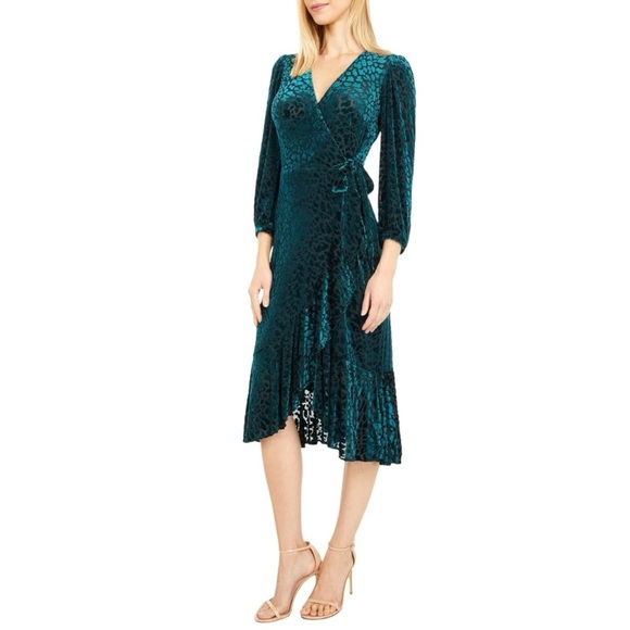 Calvin Klein Spruce Green Velvet Animal Print Wrap Dress - Picture 1 of 16